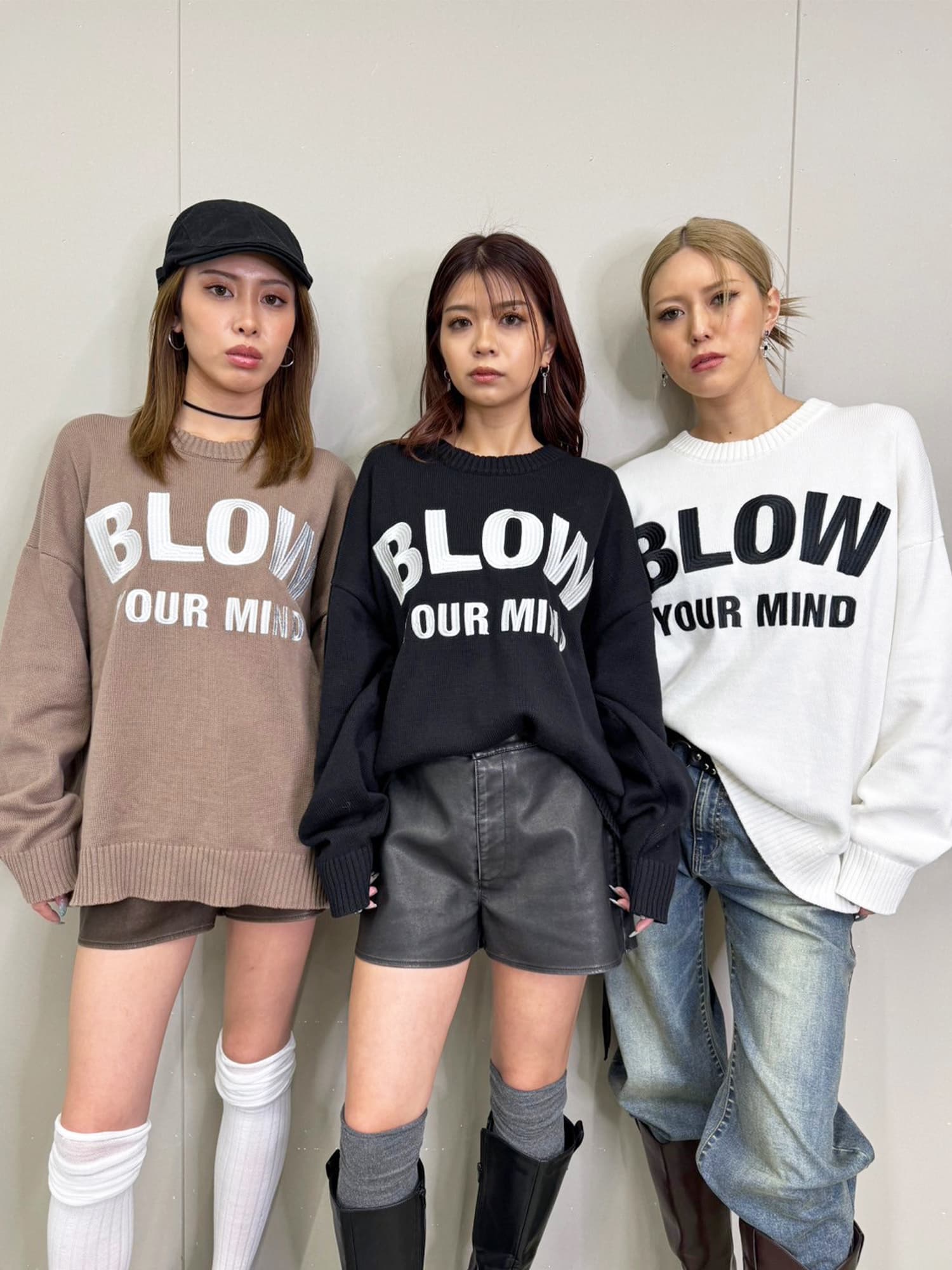 ロゴ刺繍ニットプルオーバー–